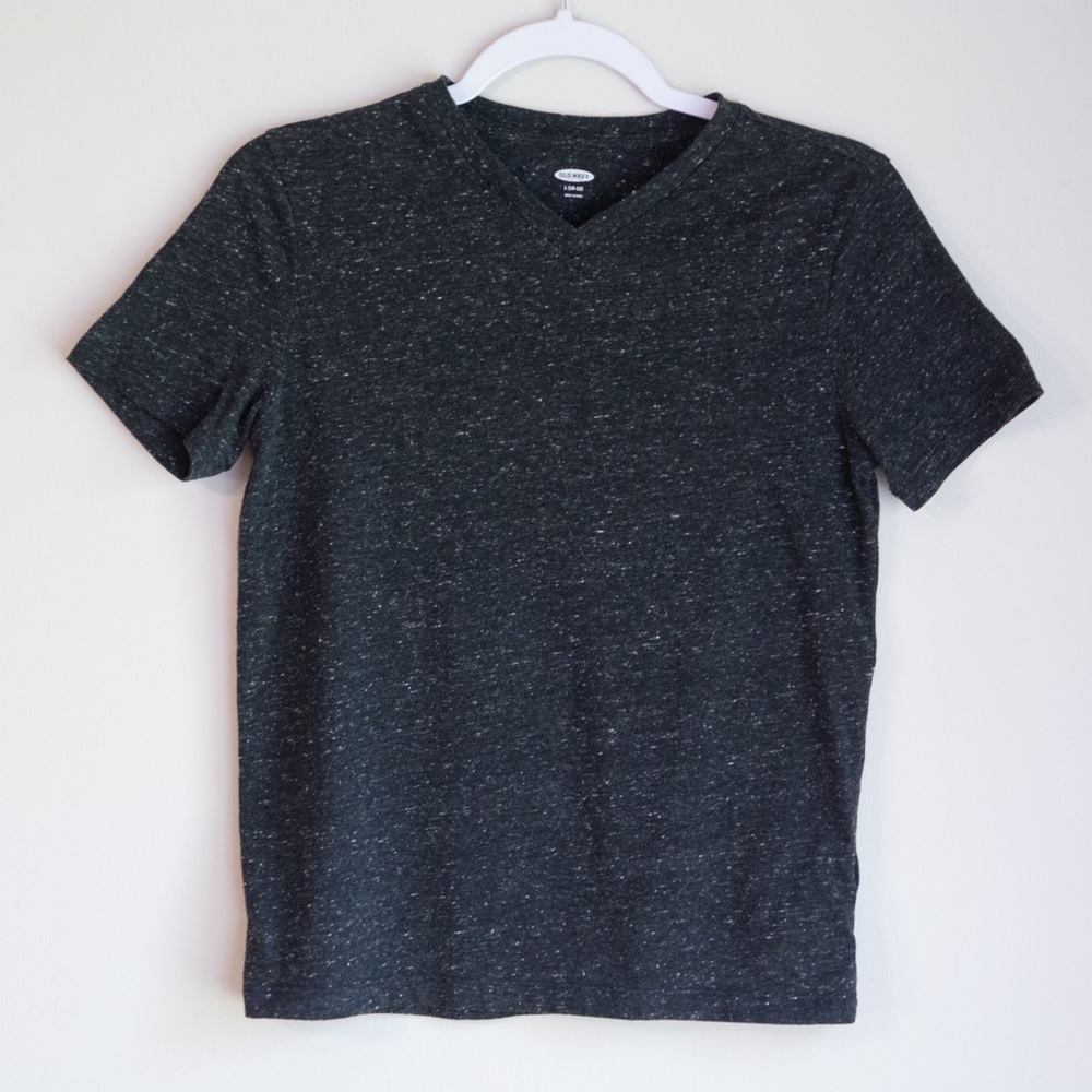 3 for $10 Old Navy Vintage V-neck Short Sleeve t-shirt boy's size large (10-12)